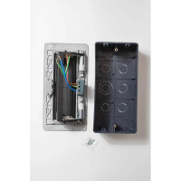 Люк на 3 поста SPL 45x45, металл, черный с пластиковой коробкой, IP40 300013
