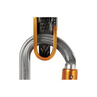 Овальный карабин с муфтой Petzl OK TRIACT-LOCK M33A TL