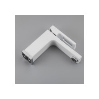 Смеситель для умывальника Gappo 35к G1017-1 литой, с гигиенической лейкой, белый-хром 549393