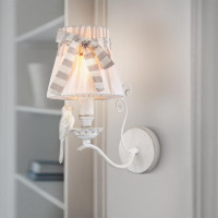Настенный светильник MAYTONI (бра) Bird 1хE14x40 W ARM013-01-W