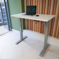 Стол StolStoya МОТОР UP с регулируемой высотой подстолье серое и столешница МДФ эмаль белая 140x70 SE211ISW14070