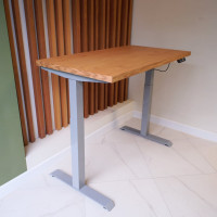 Стол StolStoya МОТОР UP с регулируемой высотой подстолье серое и столешница МДФ шпон дуб европейский SE211ISDE12065