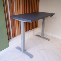 Стол StolStoya МОТОР UP с регулируемой высотой подстолье серое и столешница МДФ эмаль сланцево-серая SE211ISSS14070