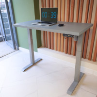 Стол StolStoya МОТОР UP с регулируемой высотой подстолье серое и столешница МДФ эмаль серая 140x70 SE211ISS14070