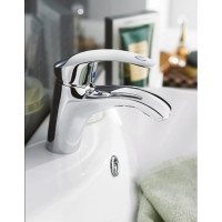 Смеситель для умывальника D-Lin хром D110401