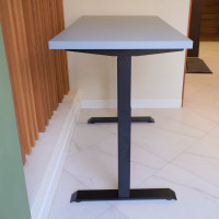 Стол StolStoya МОТОР UP с регулируемой высотой подстолье черное и столешница МДФ эмаль серая 120x65 SE211IBS12065