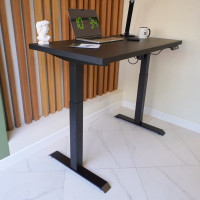 Стол StolStoya МОТОР UP с регулируемой высотой подстолье черное и столешница МДФ эмаль черная 120x65 SE211IBB12065