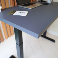 Стол StolStoya МОТОР UP с регулируемой высотой подстолье черное и столешница МДФ эмаль сланцево-серая SE211IBSS12065