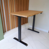 Стол StolStoya МОТОР UP с регулируемой высотой подстолье черное и столешница МДФ шпон дуб европейский SE211IBDE12065