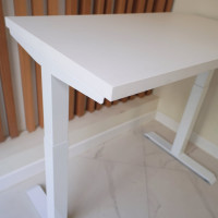 Стол с регулируемой высотой StolStoya МОТОР UP подстолье белое и столешница МДФ эмаль Белая 120x65 SE211I120W