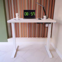 Стол с регулируемой высотой StolStoya МОТОР UP подстолье белое и столешница МДФ эмаль Белая 140x70 SE211/140W