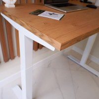 Стол с регулируемой высотой StolStoya МОТОР UP подстолье белое и столешница МДФ шпон Дуб европейский SE211I140WDE