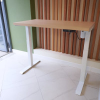 Стол с регулируемой высотой StolStoya МОТОР UP подстолье белое и столешница МДФ шпон Беленый дуб 120x65 SE211I120WBD