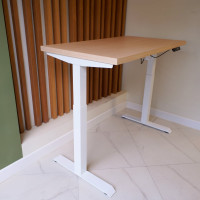 Стол с регулируемой высотой StolStoya МОТОР UP подстолье белое и столешница МДФ шпон Беленый дуб 140x70 SE211I140WBD