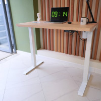 Стол с регулируемой высотой StolStoya МОТОР UP подстолье белое и столешница МДФ шпон Беленый дуб 140x70 SE211I140WBD