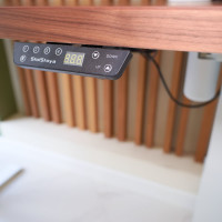 Стол с регулируемой высотой StolStoya МОТОР UP подстолье белое и столешница МДФ шпон Американский орех SE211/140WAO