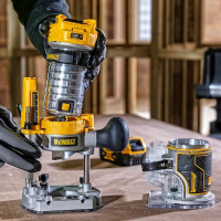 Фрезер DEWALT 18.0 В XR DCW604N-XJ