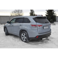 Тягово-сцепное устройство тип F с нержавеющей накладкой TOYOTA Highlander 2013-2020 PT Group THL991101