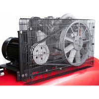 Поршневой компрессор ROSSVIK 690л/мин, 10бар, ресивер 270л, 380В/4кВт СБ4/Ф-270.LB50