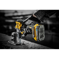 Ударная бесщеточная дрель-шуруповерт DEWALT 2 скорости, 2 АКБ 18 В XR Li-Ion DCD805E2T-QW