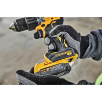Ударная бесщеточная дрель-шуруповерт DEWALT 2 скорости, 2 АКБ 18 В XR Li-Ion DCD805E2T-QW
