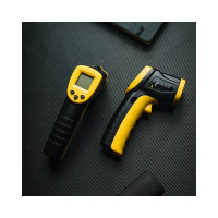 Инфракрасный термометр DELI dl333380 диапазон измерения  -30С до 380°C или -22-716℉, LCD дисплей, отклик 0.5с 102968