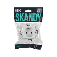 Розетка с заземлением IEK SKANDY с защитными шторками 16А SK-R04W арктический белый SK-R14-16-K01