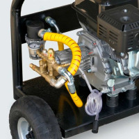 Бензиновая мойка высокого давления C-TECH 200 бар, до 600 л/ч, 4.8 кВт / 7 л.с. NC2010FT1BP