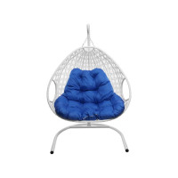 Подвесное кресло M-GROUP ДЛЯ ДВОИХ ЛЮКС с ротангом белое, синяя подушка 11510110