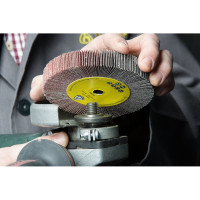 Круг лепестковый радиальный, универсальный (125х20 мм; М14; Р40) для УШМ KLINGSPOR 277018