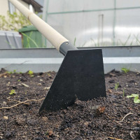 Мотыга ООО Агростройлидер прямая 150мм с черенком в сборе САД-10.01.2