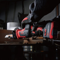 Аккумуляторная сабельная пила MIGHTY SEVEN 18 В, без аккумулятора и ЗУ DRS-102