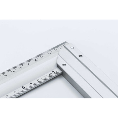 Строительный алюминиевый угольник ALUKOMTOOLS 250 мм 211513250A