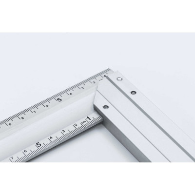 Строительный алюминиевый угольник ALUKOMTOOLS 350 мм 211513350A