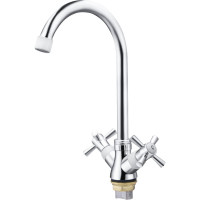 Смеситель для кухни с гайкой Ekko с белым наконечником и ручками E49118-7