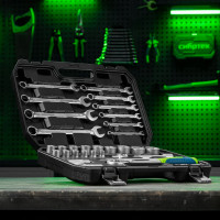 Набор инструментов СИБРТЕХ 1/2", пластиковый кейс, 32 предмета 13393