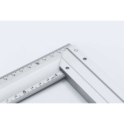 Строительный алюминиевый угольник ALUKOMTOOLS 450 мм 211513450A