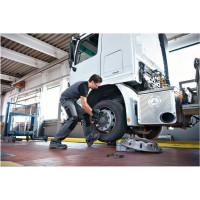 Аккумуляторный гайковерт BOSCH GDS 18V-1000 (Соло) 06019J8300