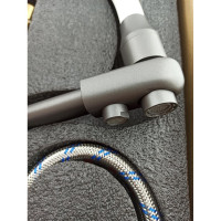 Смеситель для кухни Rainsberg графит, однорычажный, с гибким белым изливом R603CY-0