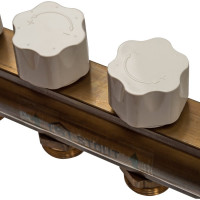 Распределительный коллектор из латуни без расходомеров 8 вых. STOUT SMB 0468 000008