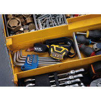 Компактный налобный фонарь Petzl aria 1 E069AA00