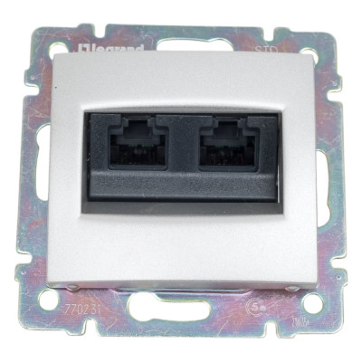 Legrand Розетка компьютерная двойная RJ45 категория 5e UTP Legrand Valena с захватами алюминий 770231