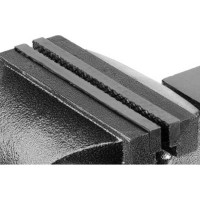 Слесарные тиски STAYER 100 мм 3256-100