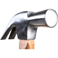 Молоток-гвоздодер SPARTA 450 г, боек 27 мм, деревянная ручка// 104205