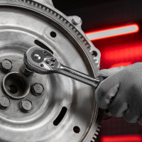 Ключ-трещотка 3/8" с переключателем MATRIX MASTER 14013