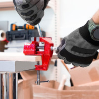 Тиски SPARTA 75 мм, крепление для стола 185115