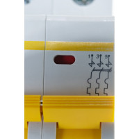 Автоматический 3-полюсный выключатель IEK ВА47-29 MVA20-3-025-C