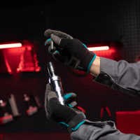 Ударно-поворотная отвертка MATRIX с набором бит 1/2", 6 шт. в пластиковом боксе 11575