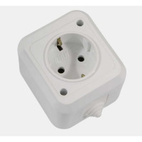 Розетка с заземлением, белая Makel 18308