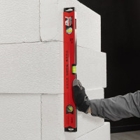 Алюминиевый уровень MATRIX 600 мм, фрезерованный, 3 глазка (1 зеркальный), усиленный 34706